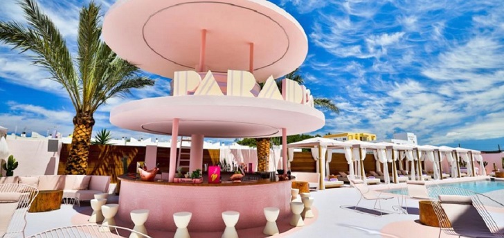 Un hotel con arte que se adentra en ‘Ibiza Vice’